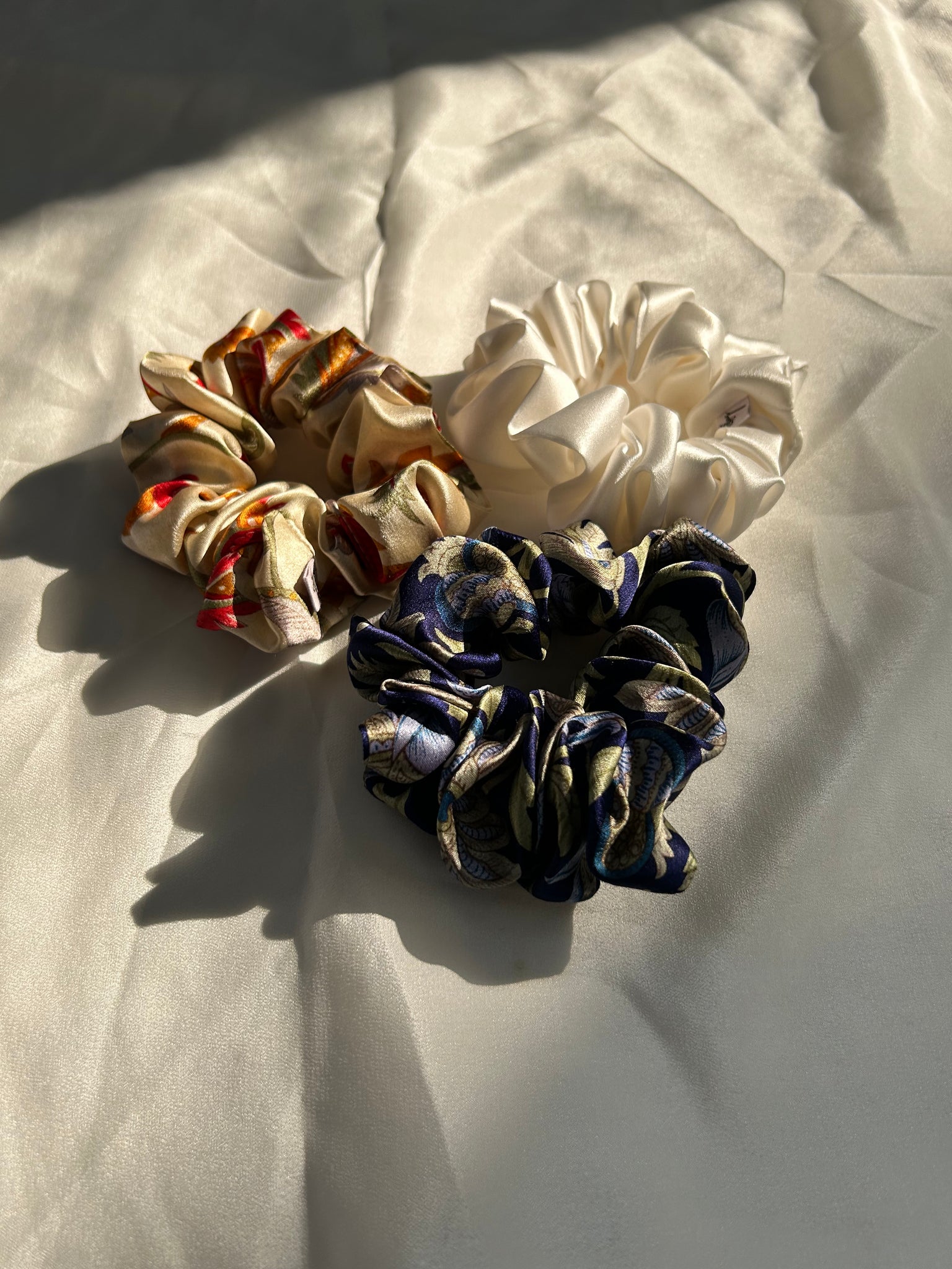 Aurelia Gift Set: 3 x 003 Large Organic Silk Scrunchies