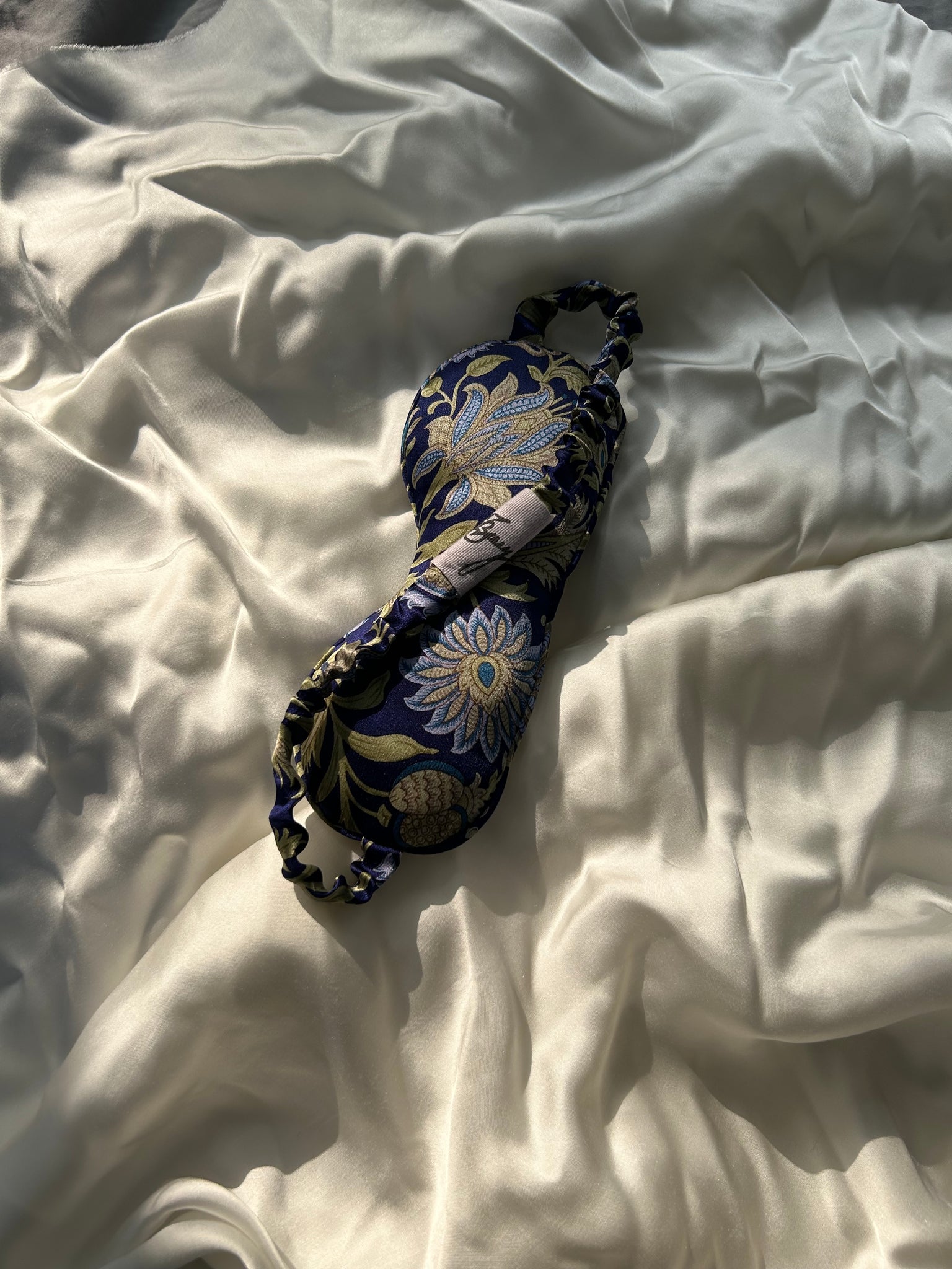 Kumudini Silk Sleep Eye Pillow